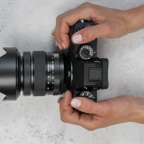 מצלמה מקצועית